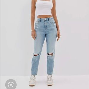 AE curvy mom jean